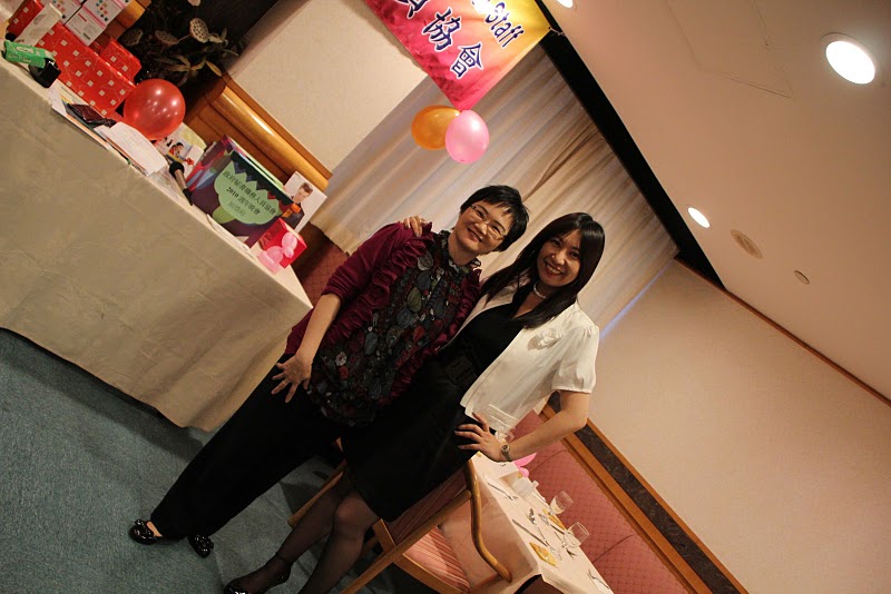 ad2010_001.jpg
